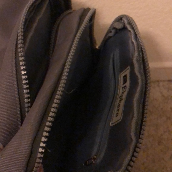 Utility crossbody - Picture 4 of 4